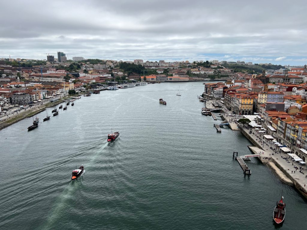 Pia-mingenbach-professional-career-marketing-latest-activities-travel-field-trip-Northern-Portugal-Porto-river Doro-Skyline-Boats-view-from-ponte-Don Luis I