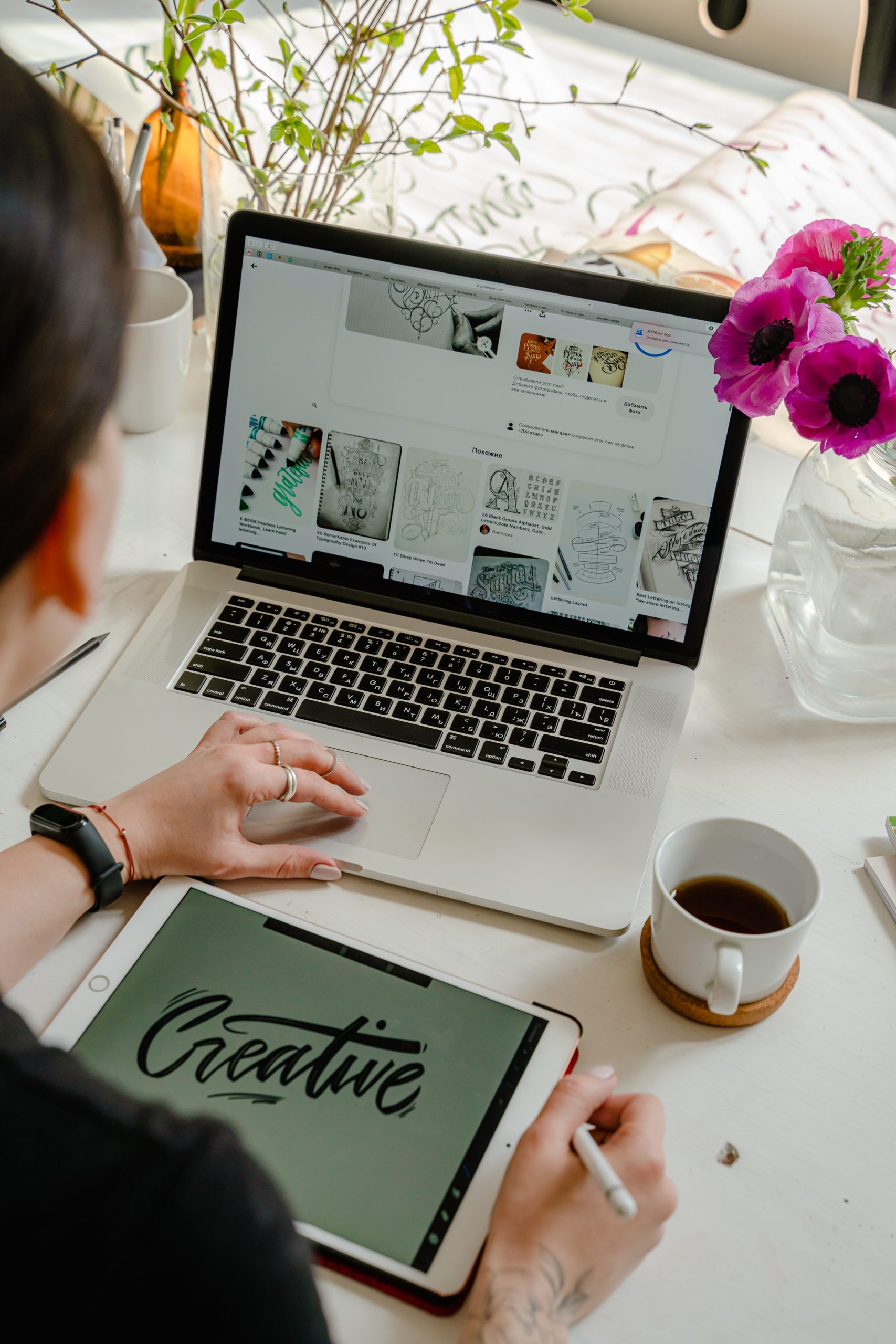 Pia-mingenbach-professional-career-marketing-commitment-hobby-passion-interests-media design-painting-calligraphy-ipad-coffee-aesthetic-creative
